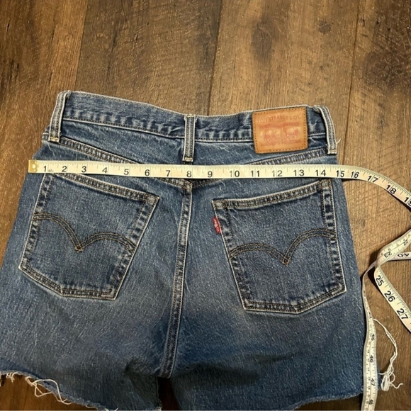Levi’s vintage inspired  cut off short 28 - Picture 2 of 2